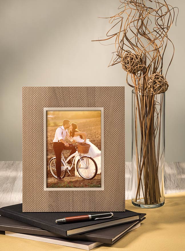 VES portafoto moderni in legno inciso per foto matrimonio made in italy