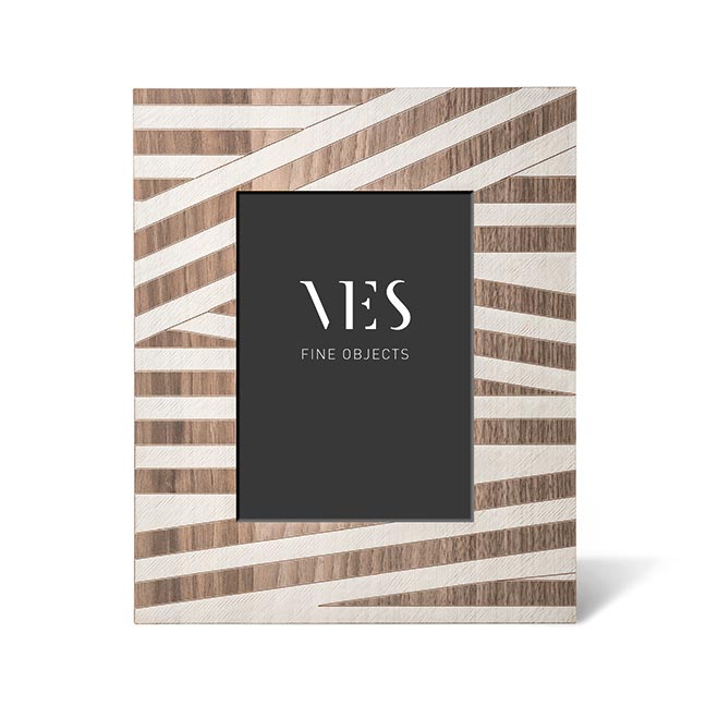 VES porta foto moderni in legno inciso fatti in italia