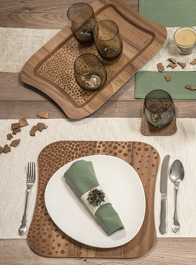 Set da tavola design in legno inciso fatti in italia da VES