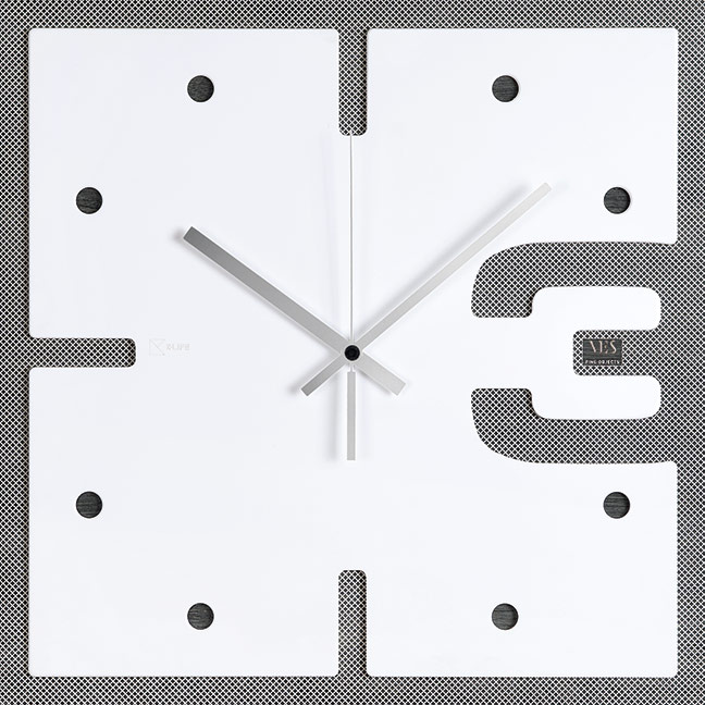 VES orologio quadrato da parete design moderno in Krion K-Life made in italy