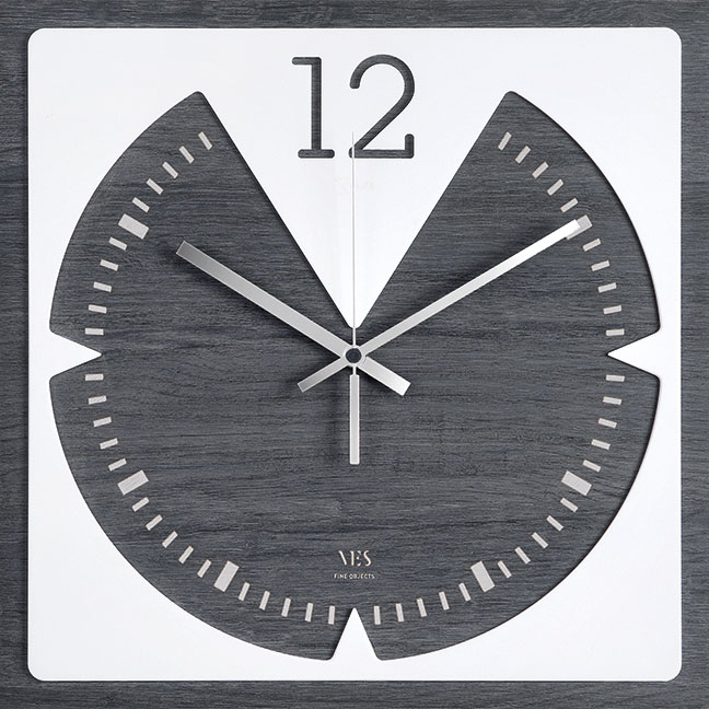 VES orologio quadrato da parete design moderno in Krion K-Life made in italy