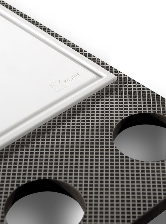 VES tagliere design moderno in Krion K-Life e base in legno inciso made in italy